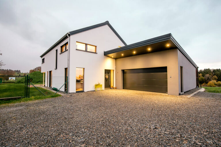 Massivholz Einfamilienhaus